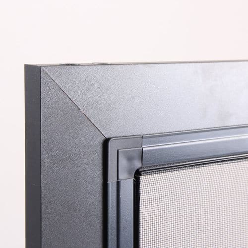2987 10 site proti hmyzu nasazene za ram okna varianta standard