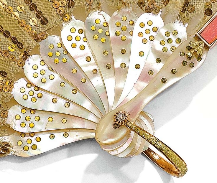 cb43a01e702d46f5b37ae25cb5df0960 sequins email