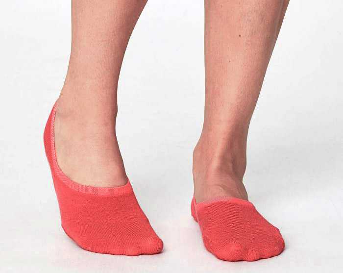 vyr 2319sbw4215 blush pink no show invisible bamboo socks 2 jpg